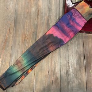 Teeki Rainbow Sunset leggings
